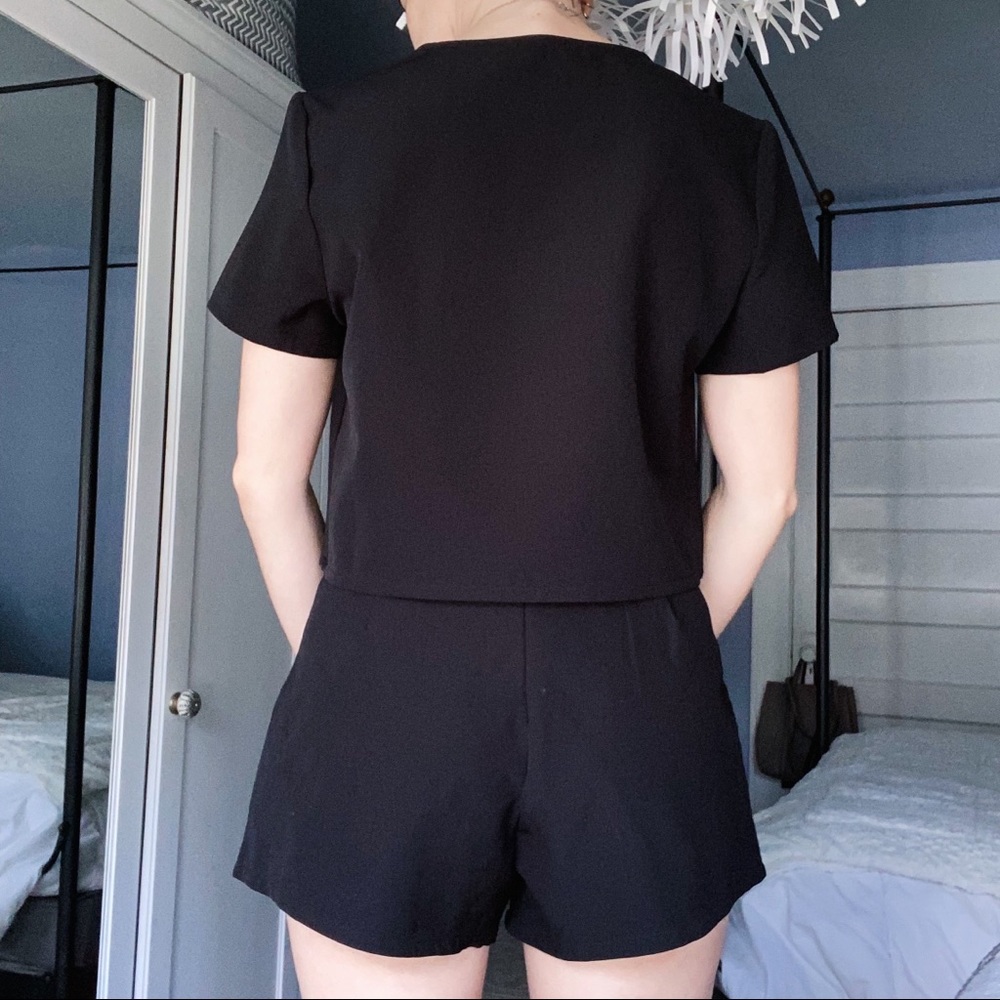 Pleated Shorts and Top Set - Picture 3 of 10